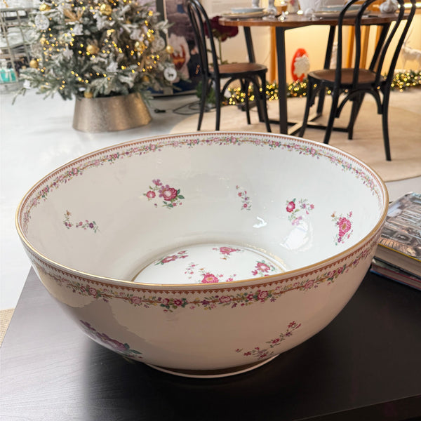 Aquarium - Rose Family